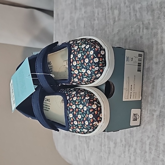Toms Navy Floral Print, size 10 - Picture 1 of 4